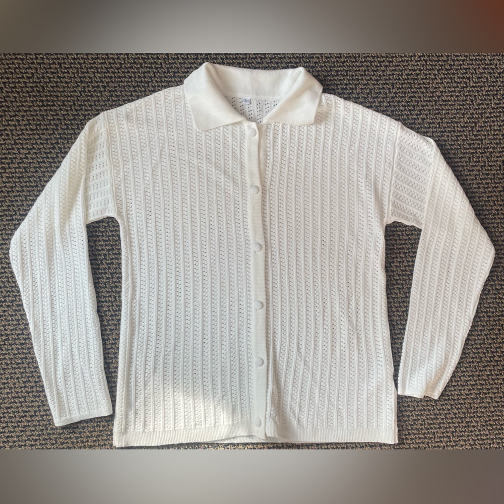 White Button-Up Knit Top - Picture 2 of 4